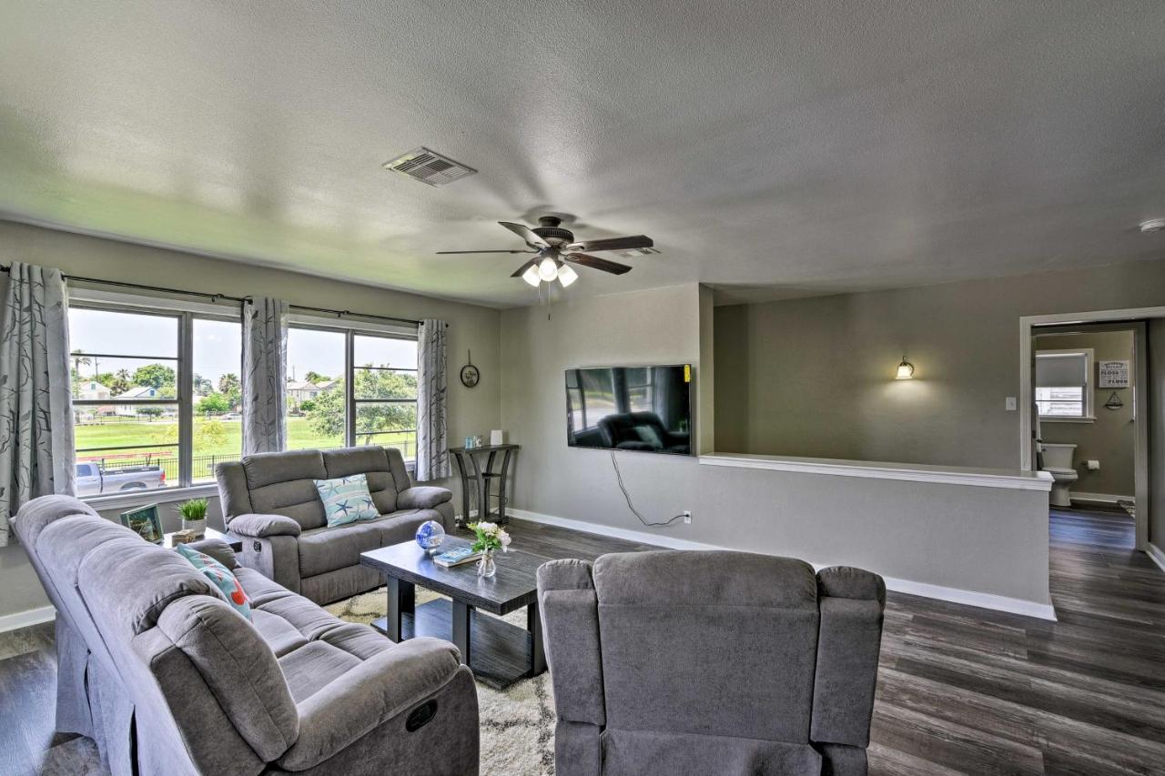 Spacious And Modern Family Duplex In Galveston! Exteriér fotografie